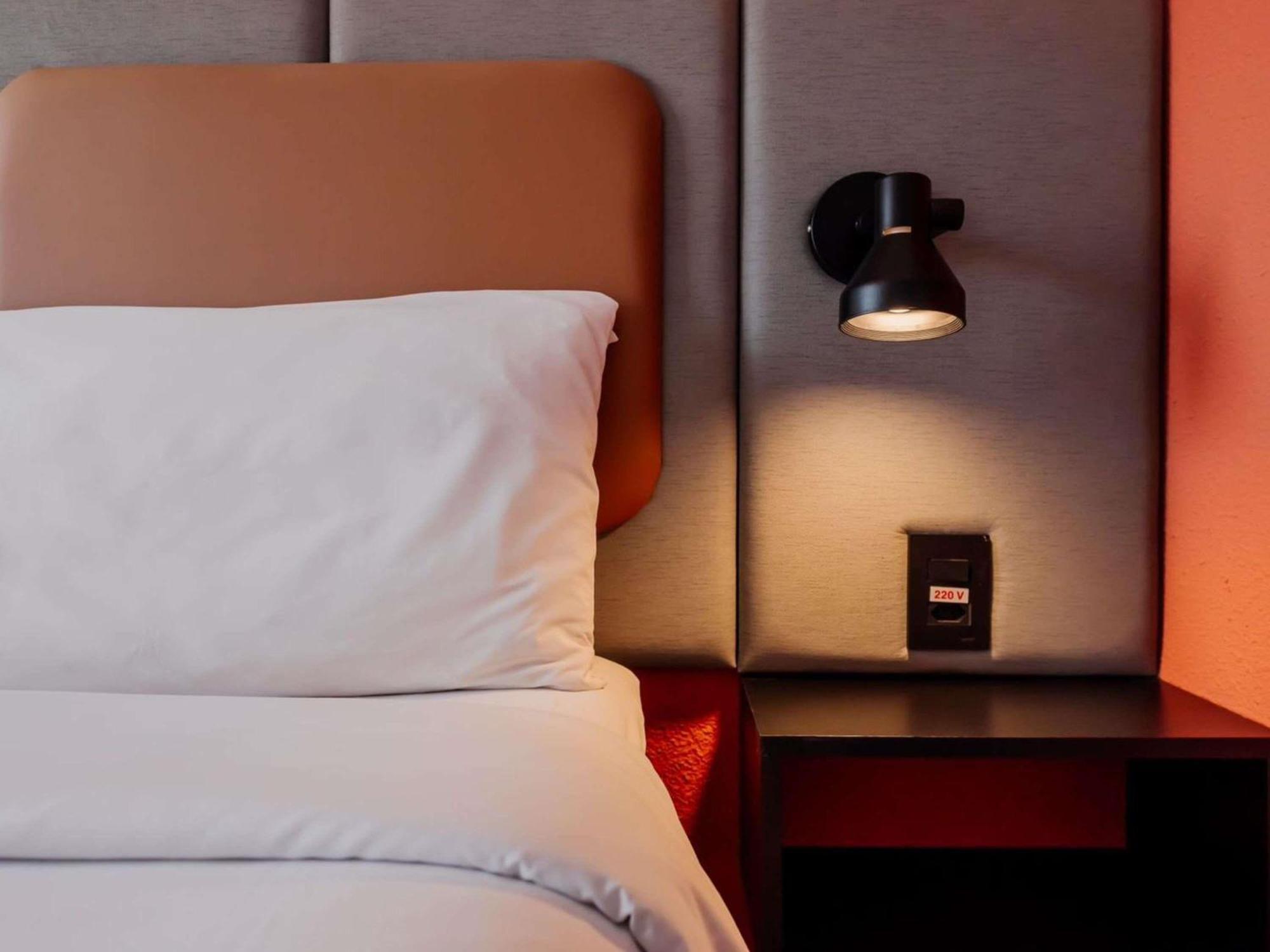 Quarto Standard com 1 Cama de Casal